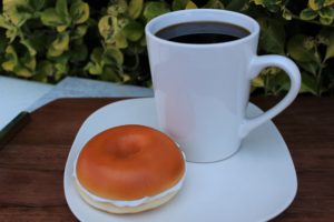 BAGEL AND COFFEE 617CU