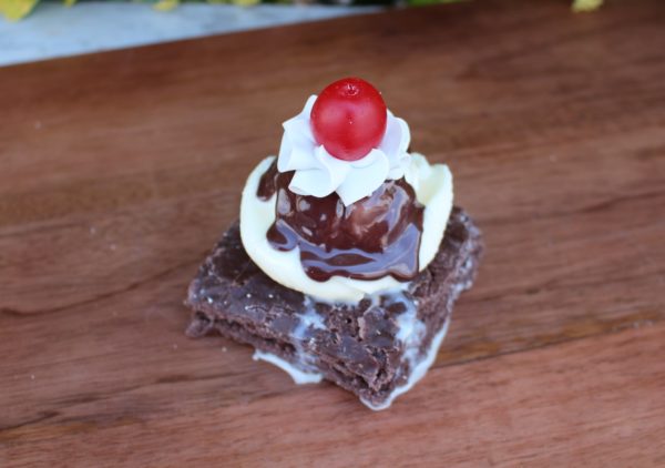 BROWNIE WITH ICECREAM 641 1