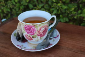 FAKE FLORAL TEA CUP 511F
