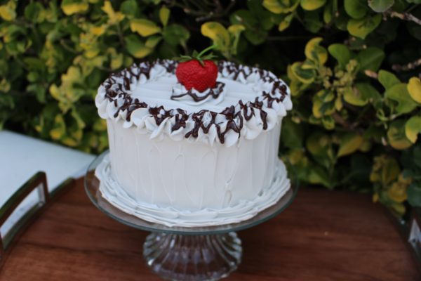 SML WHITE CAKE 304