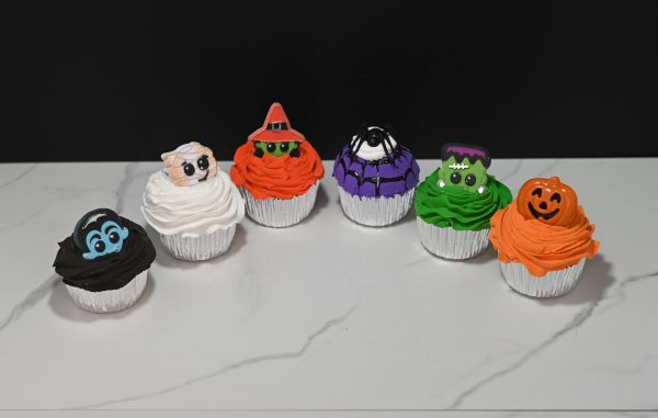 Large Halloween Cupcake 2