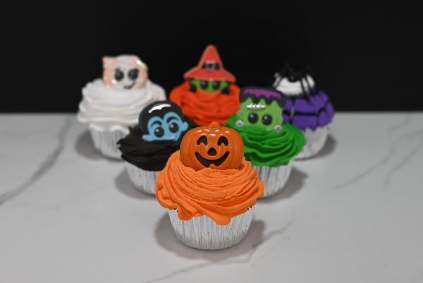 Large Halloween Cupcake 3